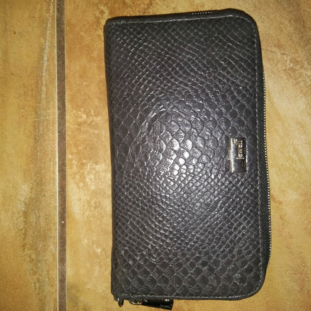 Thirty-one Gifts All About the Benjamins wallet